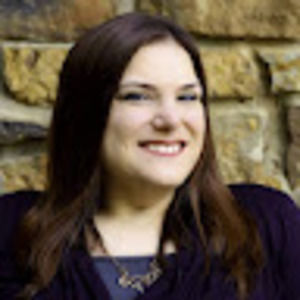Meet your Posher, Lora